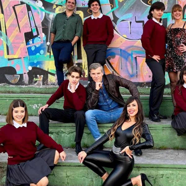 Gonzalo-Trujillo_el-musical-de-los-80-y-90